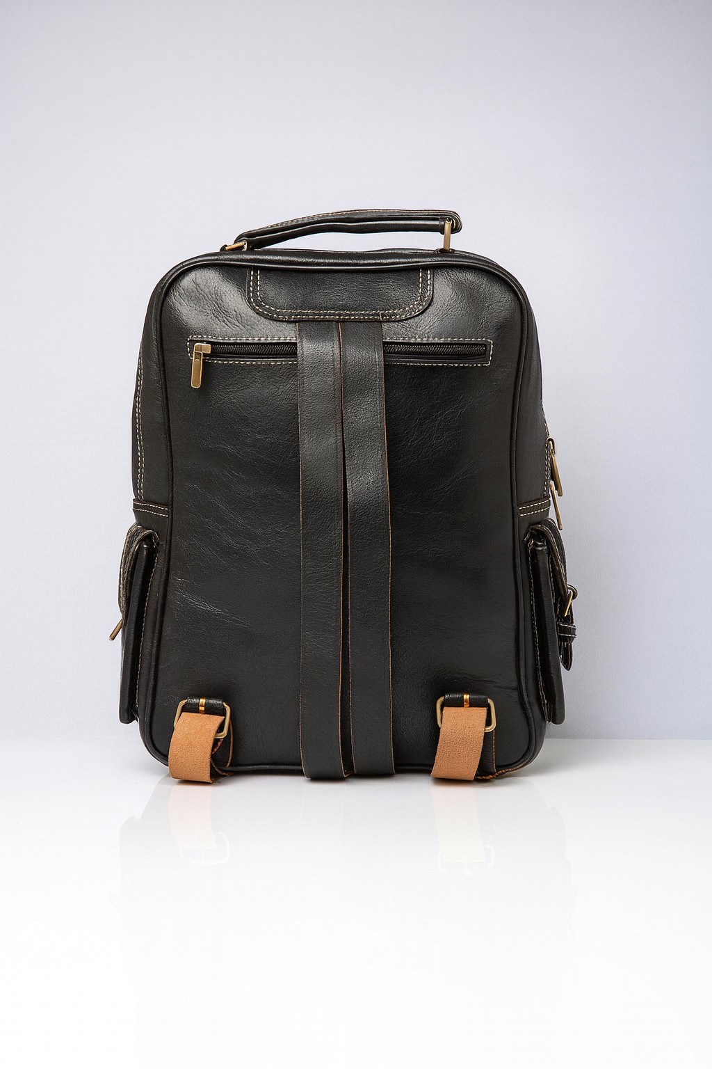 Executive Black Leather Backpack – Modern Vintage Design